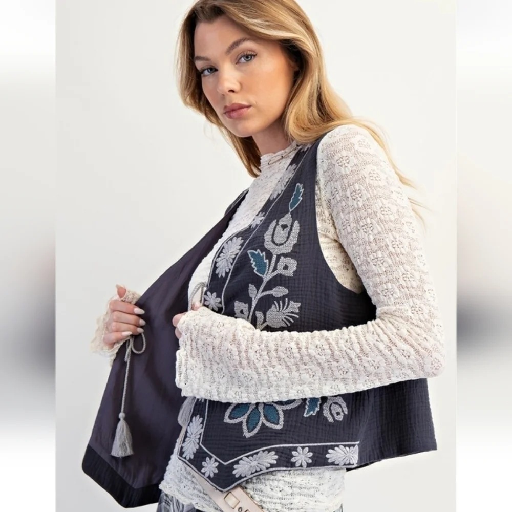 Easel Boho Embroidered Cotton Gauze Vest New